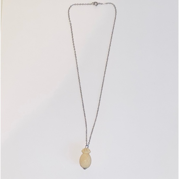 Vintage Hand Carved Celluloid Pineapple Pendant Necklace - Picture 4 of 9